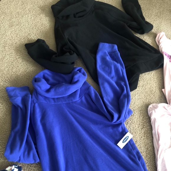 Clothing - Picture 4 of 8